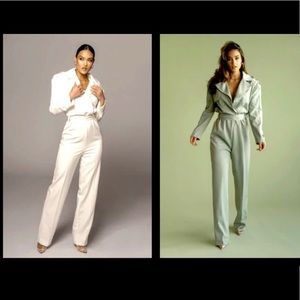 Size Small very nice material color Ivory